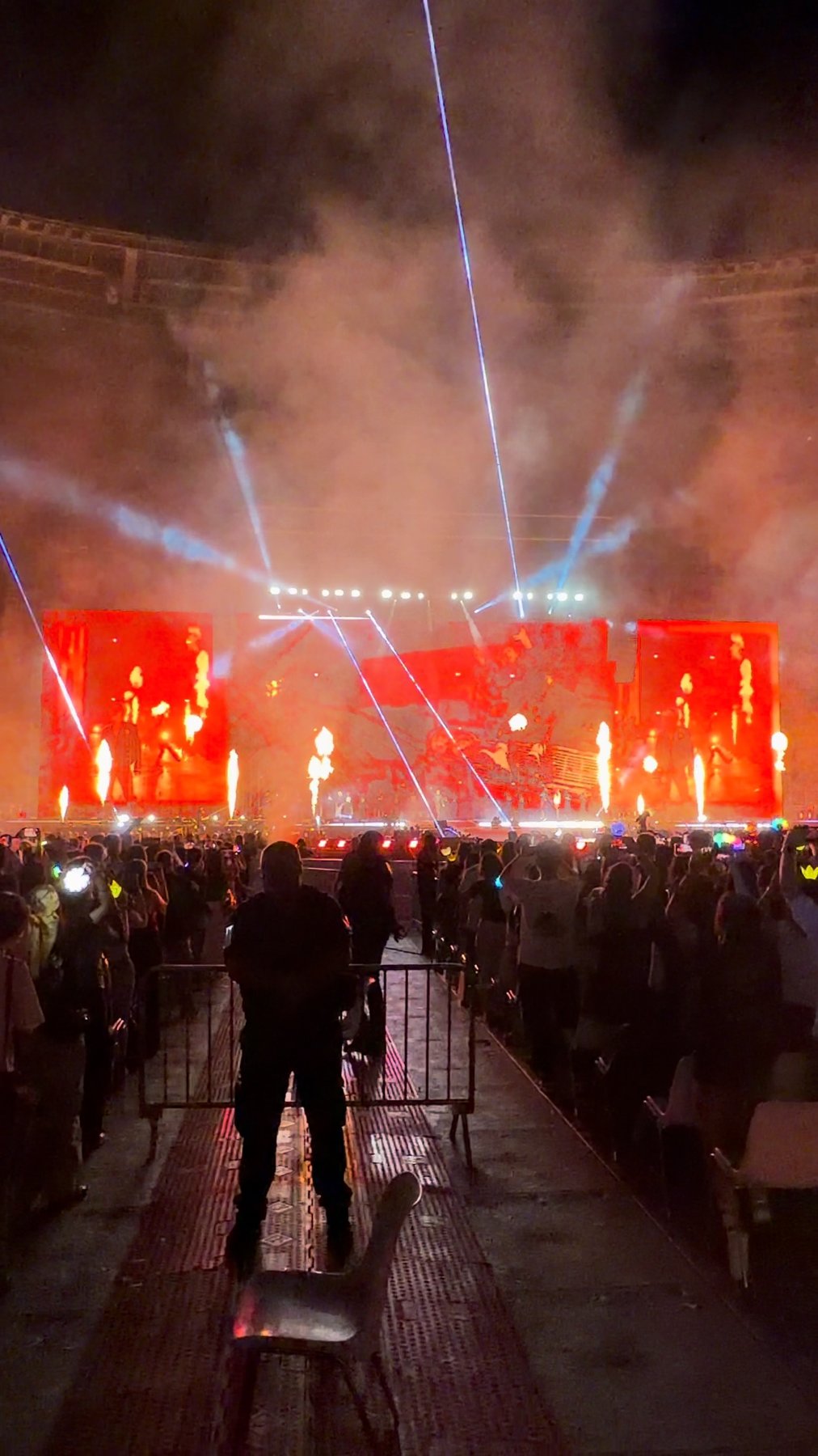 BIGBANG Cosmos Tour pyro