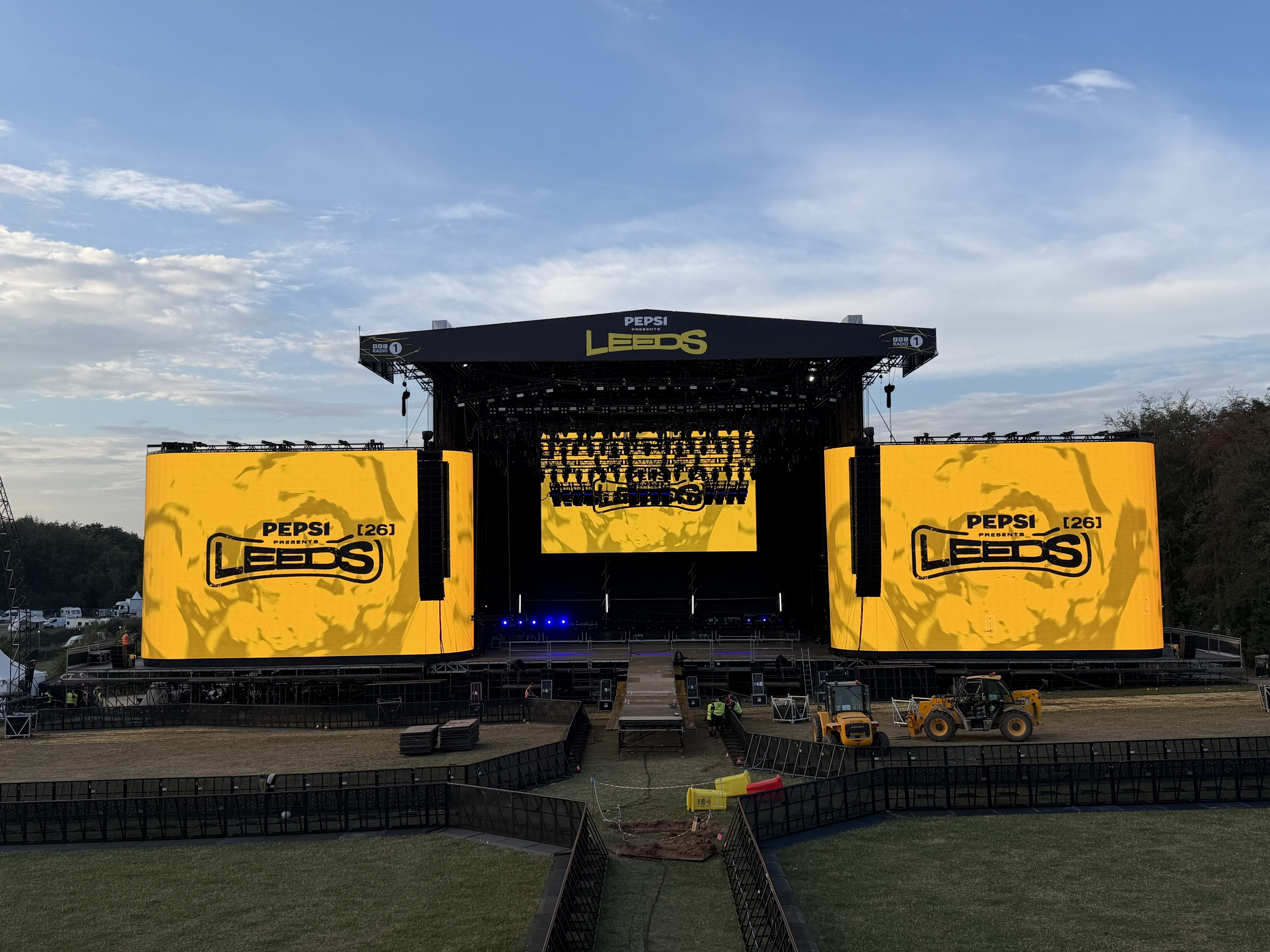 Leeds Festival load in